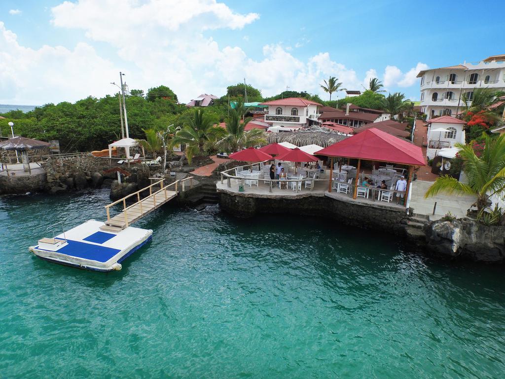 Hotel Angermeyer Waterfront Inn Puerto Ayora  Exterior photo